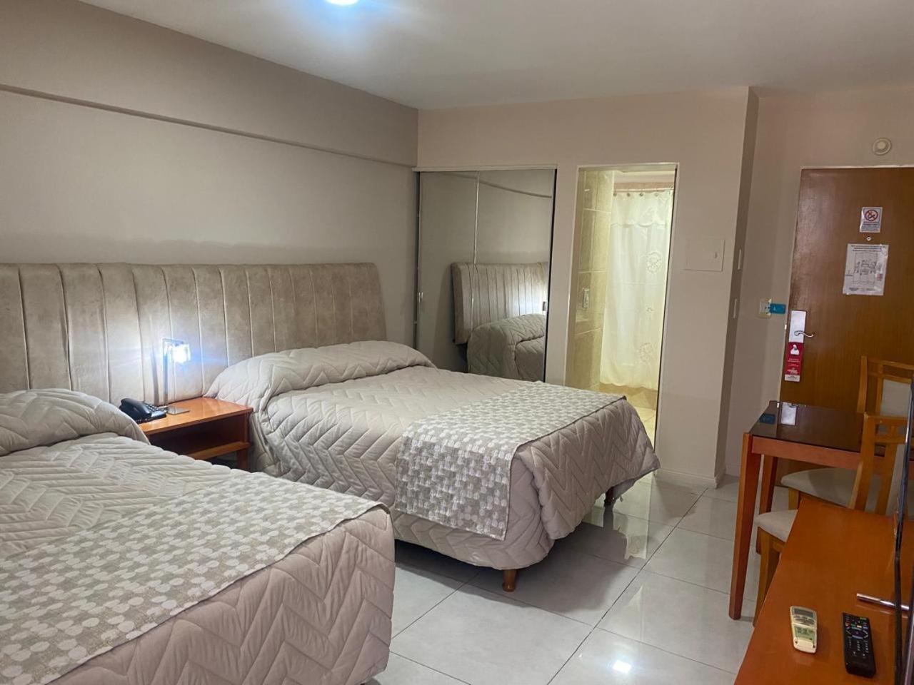 Hotel Howard Johnson Rosario Extérieur photo