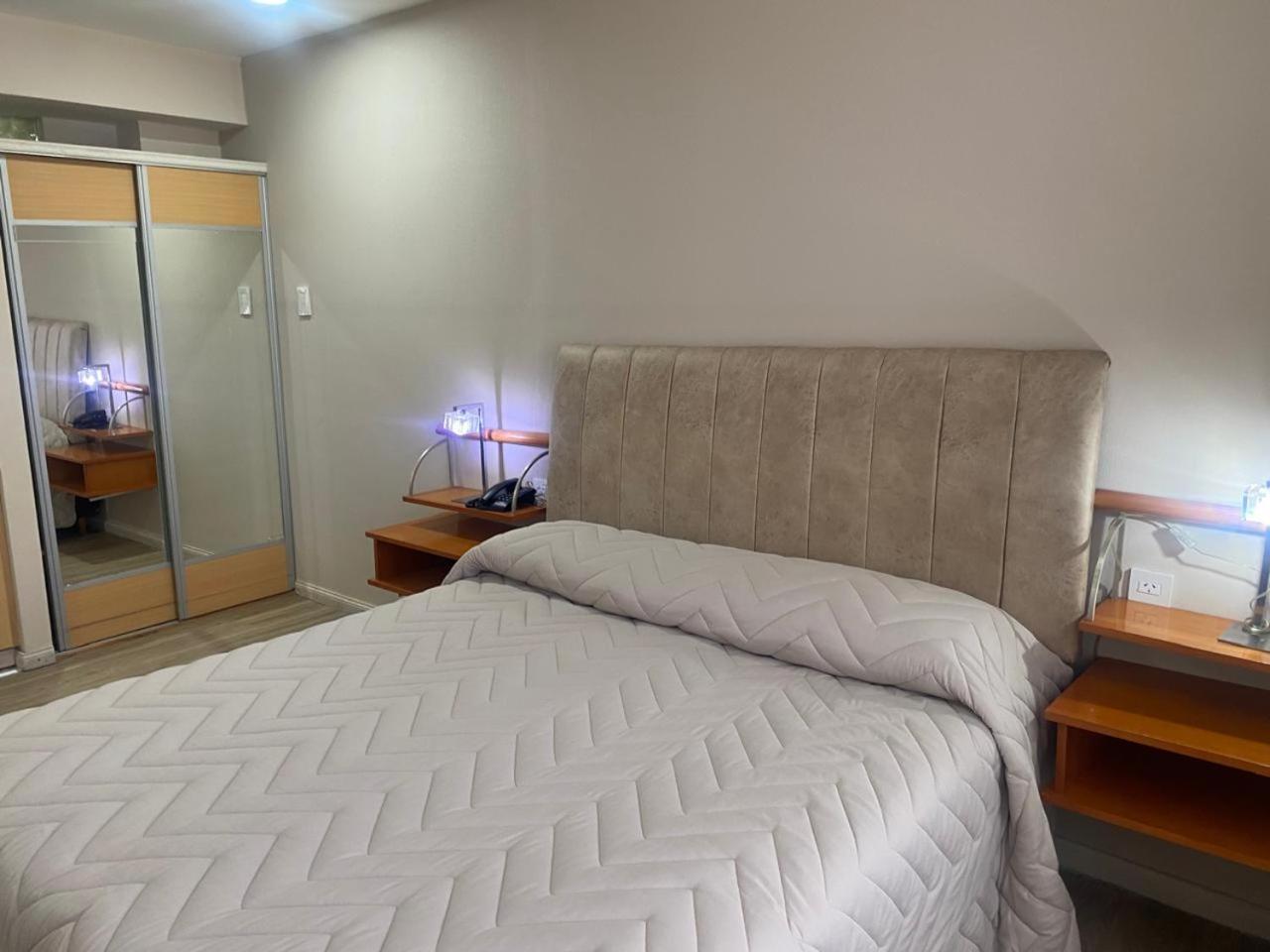 Hotel Howard Johnson Rosario Extérieur photo