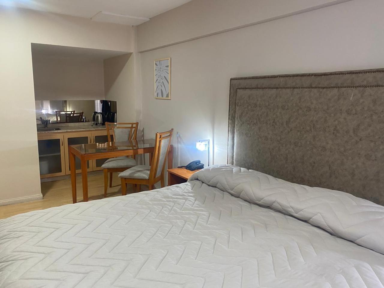 Hotel Howard Johnson Rosario Extérieur photo